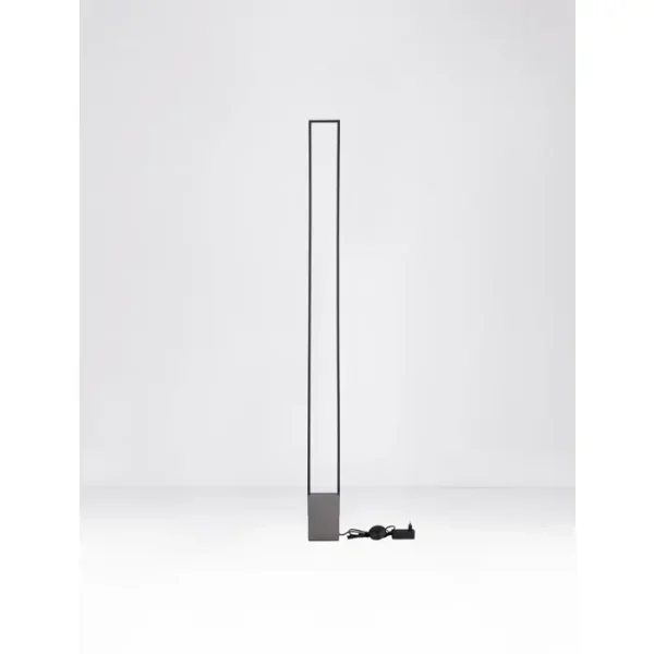 lithos-stajaca-lampa-crna-led-26w-1431lm-3000k-ip20-75131-02185909.webp LITHOS STAJAĆA LAMPA CRNA LED 26W 1431lm 3000K IP20